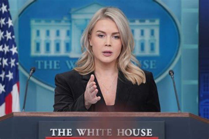 5 Things About New White House Press Secretary – Hollywood Life