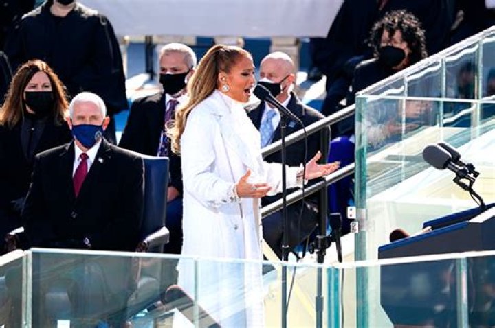 Alex Rodriguez Pictured Kissing Jennifer Lopez At Inauguration Day – Hollywood Life