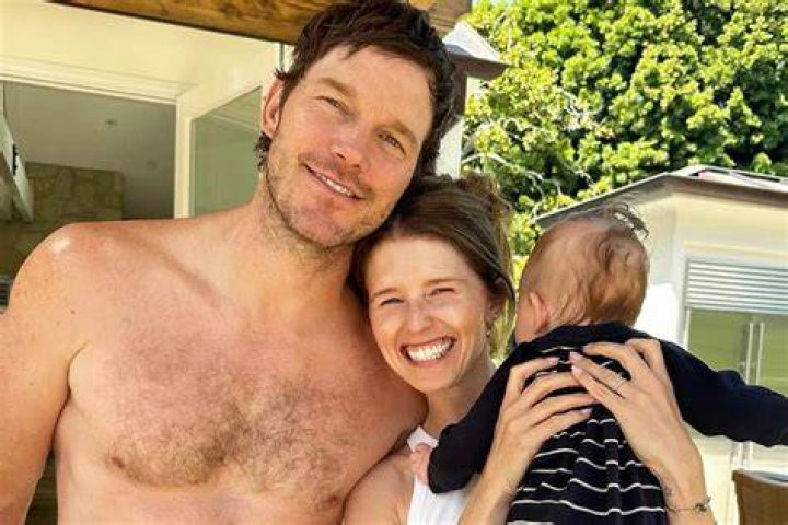 Anna Faris Sent Ex Chris Pratt & Katherine Schwarzenegger A Gift For Their Newborn Baby 