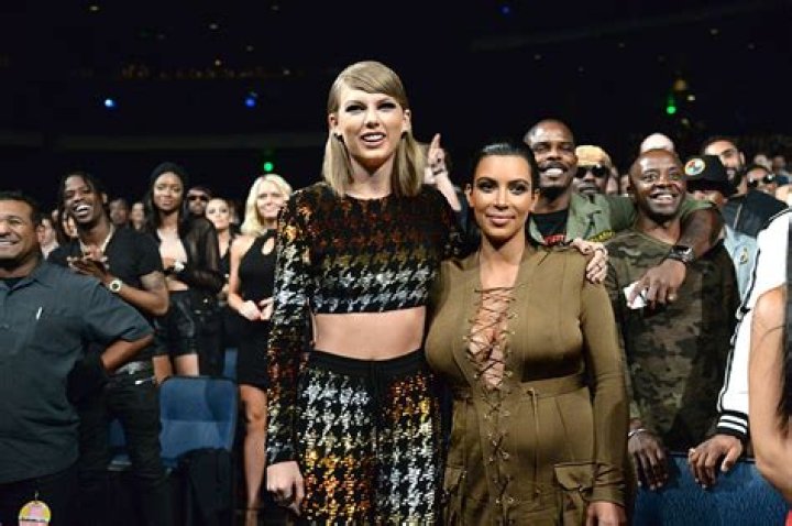 Are Kanye West & Kim Kardashian Upset Taylor Swift’s Singing Rumored Diss Track About Him At AMAs?