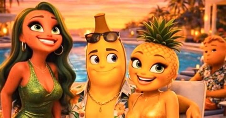 Ariel Winter, 21, Rings In 2020 Bikini Clad At The Beach After Seeming To Find New Love