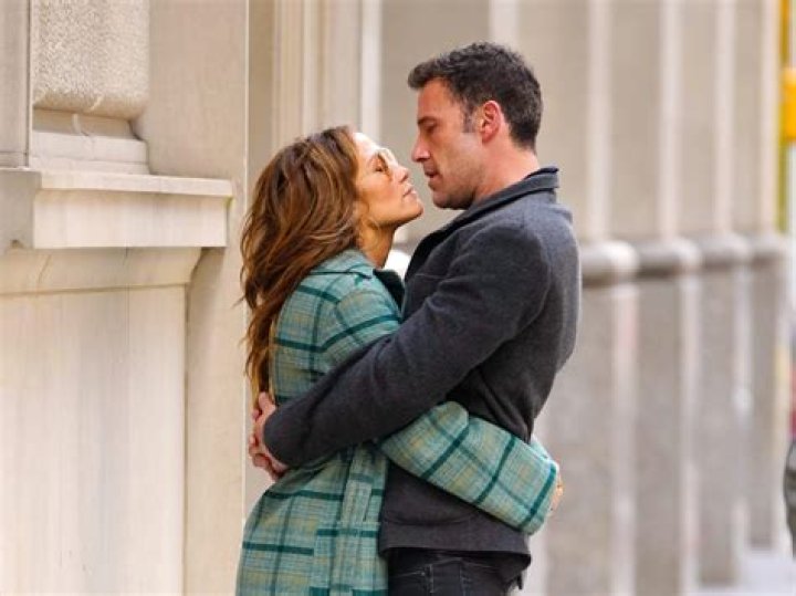 Ben Affleck & Jennifer Lopez: What They’re Looking For In Their ‘Forever Home’