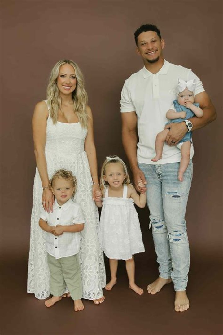 Brittany Matthews Gives Birth To 1st Child With Patrick Mahomes — See Adorable Pic