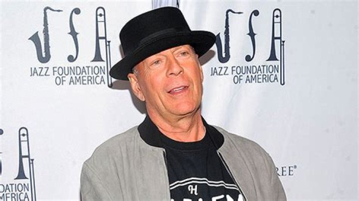 Bruce Willis Attempts to Twerk With Daughter In Rare Video – Hollywood Life