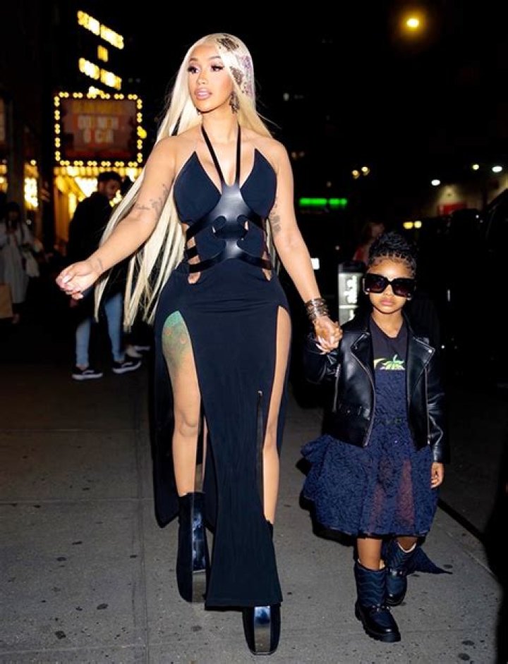 Cardi B & Daughter Kulture Twin In Black Outfits For Dinner – Hollywood Life