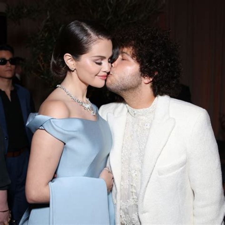 Celebrities Who Love Selena Gomez