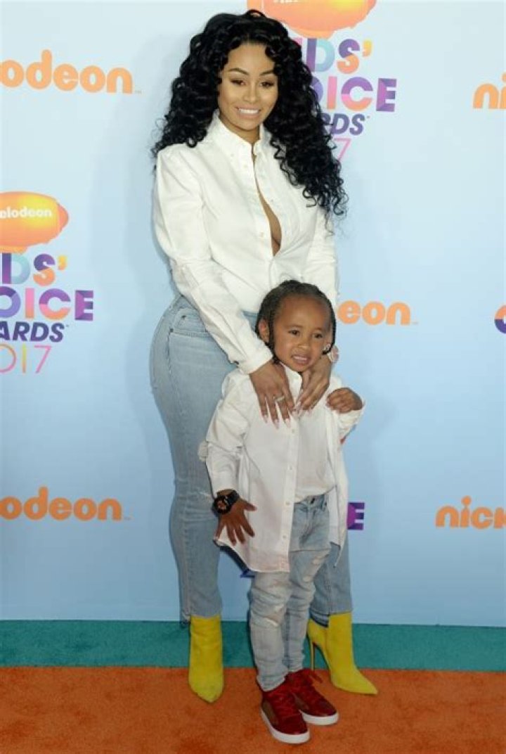 Celebs Bringing Their Kids To Award Shows — PICS