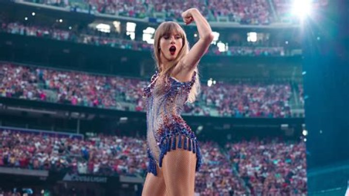 Channing Tatum Seen Dancing At Taylor Swift Concert With Daughter – Hollywood Life