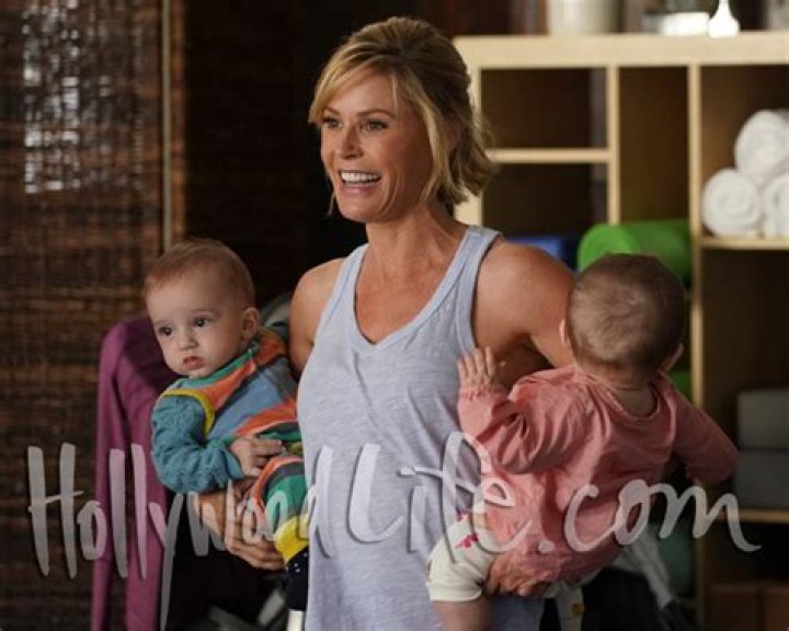 Claire Juggles The Twins At Yoga — Exclusive – Hollywood Life