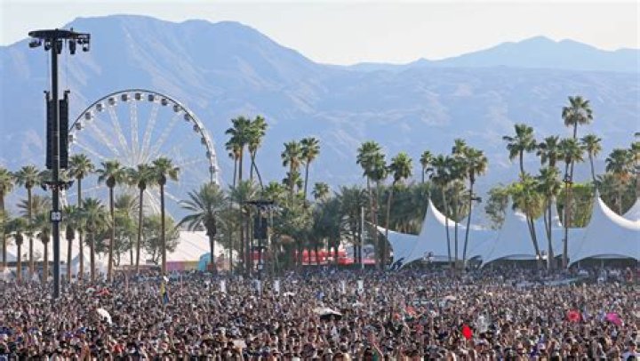 Coachella & More Mishaps – Hollywood Life