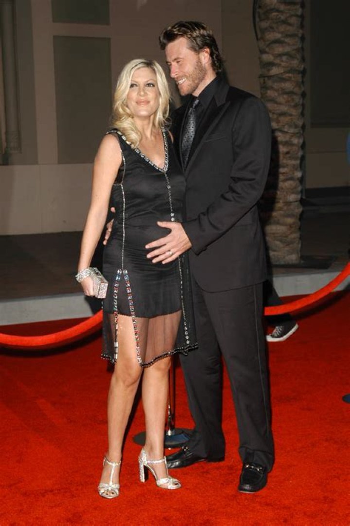 Dean McDermott Cheats On Tori Spelling Again: This Time With His Ex — Report