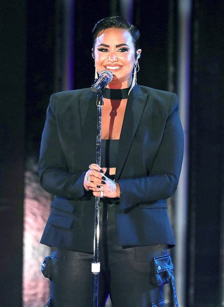 Demi Lovato Is Dating A Musician: It’s ‘A Happy & Healthy Relationship’
