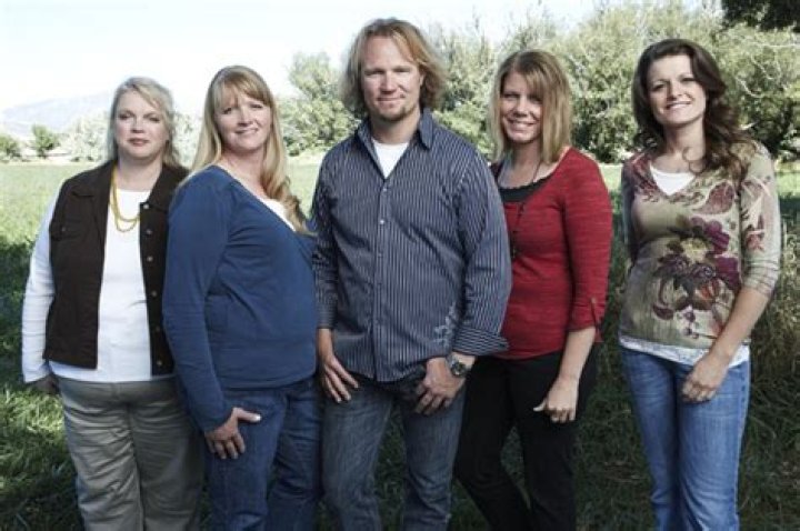 Did Janelle Leave Kody Brown? Timeline Of ‘Sister Wives’ Couple – Hollywood Life