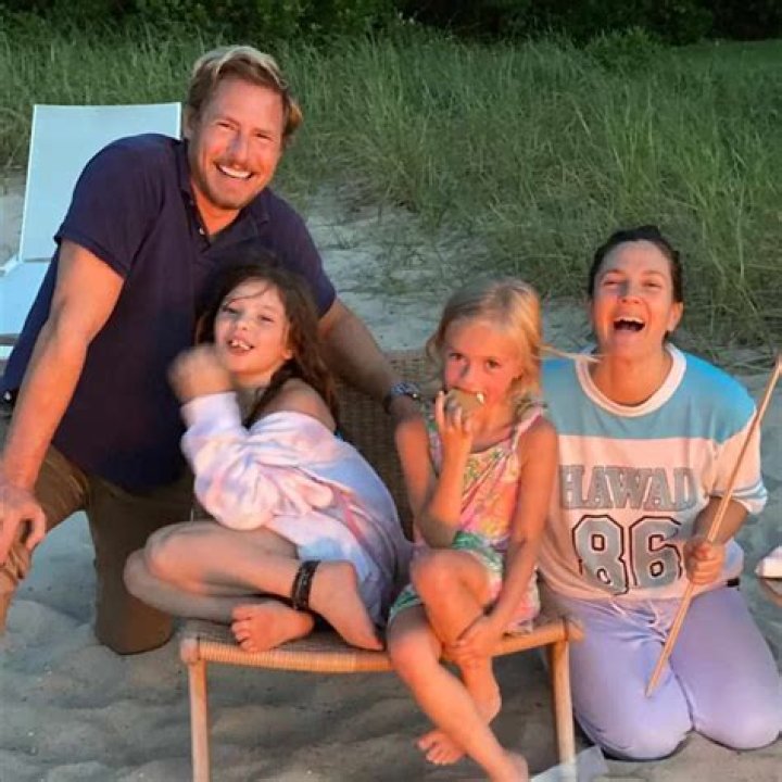 Drew Barrymore & Will Kopelman: Their Love In Photos