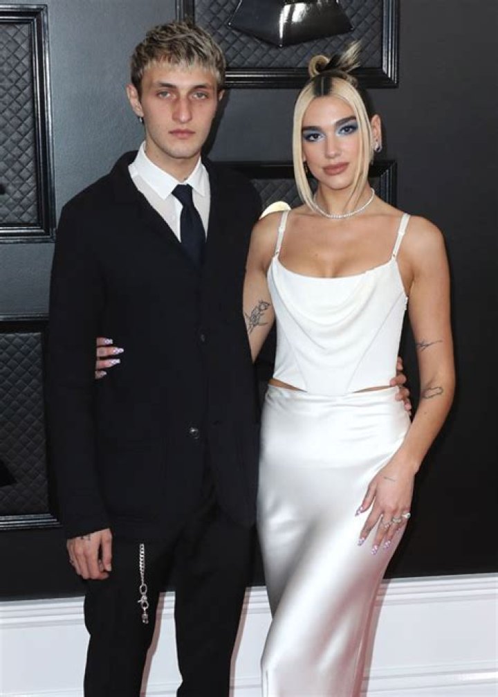 Dua Lipa & Anwar Hadid Could Get Back Together – Hollywood Life