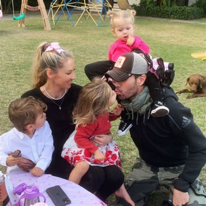 Enrique Iglesias’ Partner Anna Kournikova Shares Rare Video Of Their 3 Kids Driving A Mini Land Rover