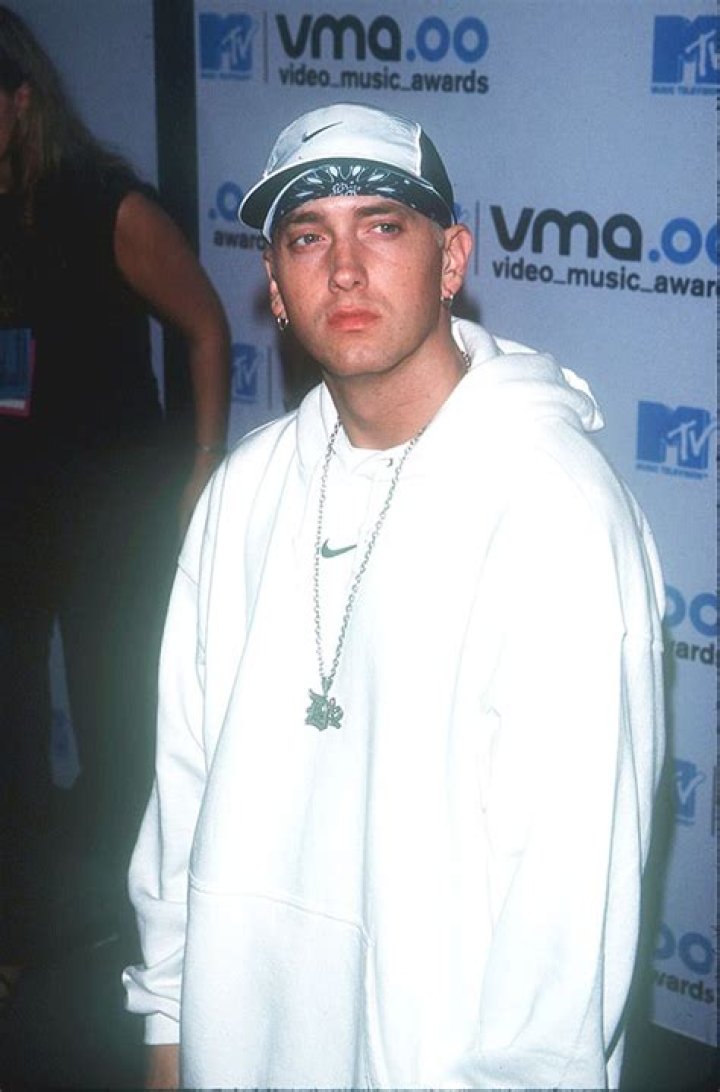 Hailie Jade Mathers Is Dad Eminem’s Twin In Y2K Look-Alike Pic – Hollywood Life