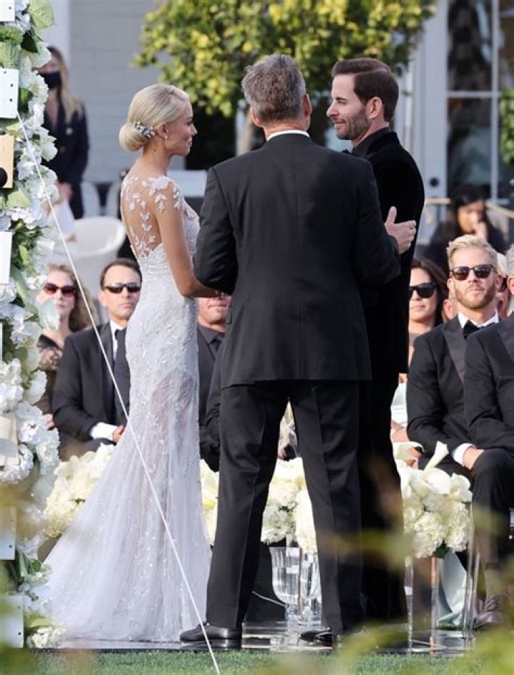 Heather Rae Young’s Wedding Dress To Marry Tarek El Moussa: Photos – Hollywood Life