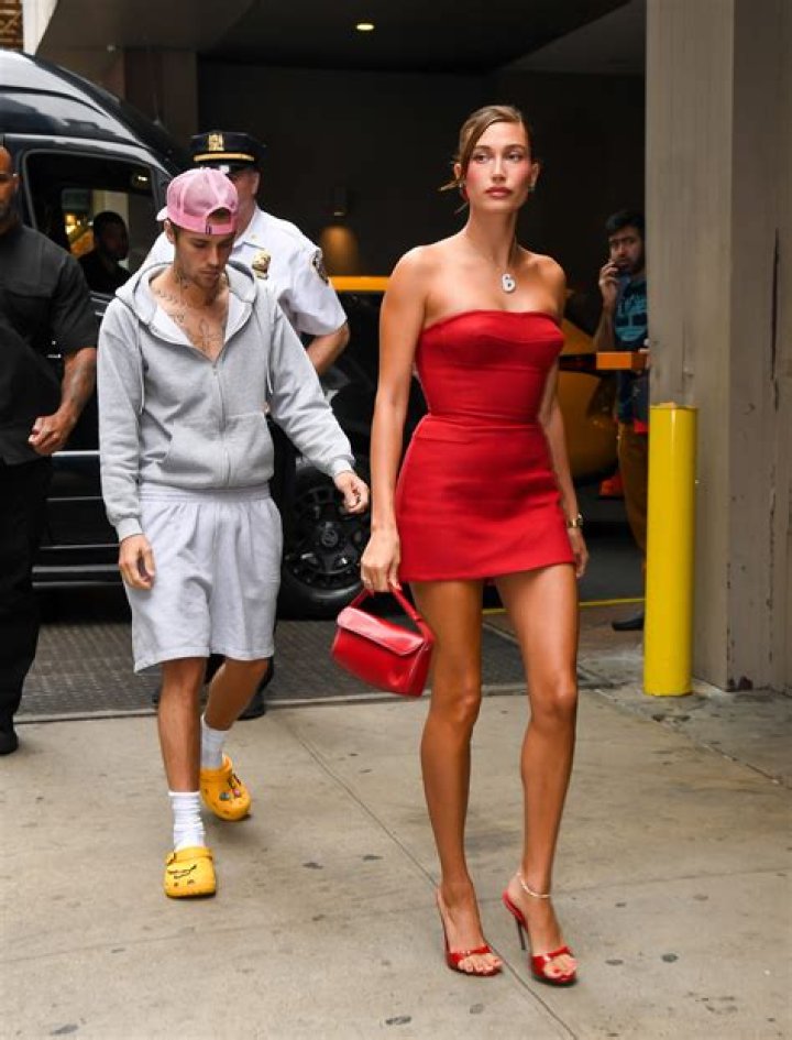 Irina Shayk Pics — Meet Justin Bieber’s New Flirty Friend