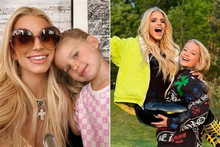 Jessica Simpson’s Cleavage — Breasts On Full Display During Date With Husband – Hollywood Life
