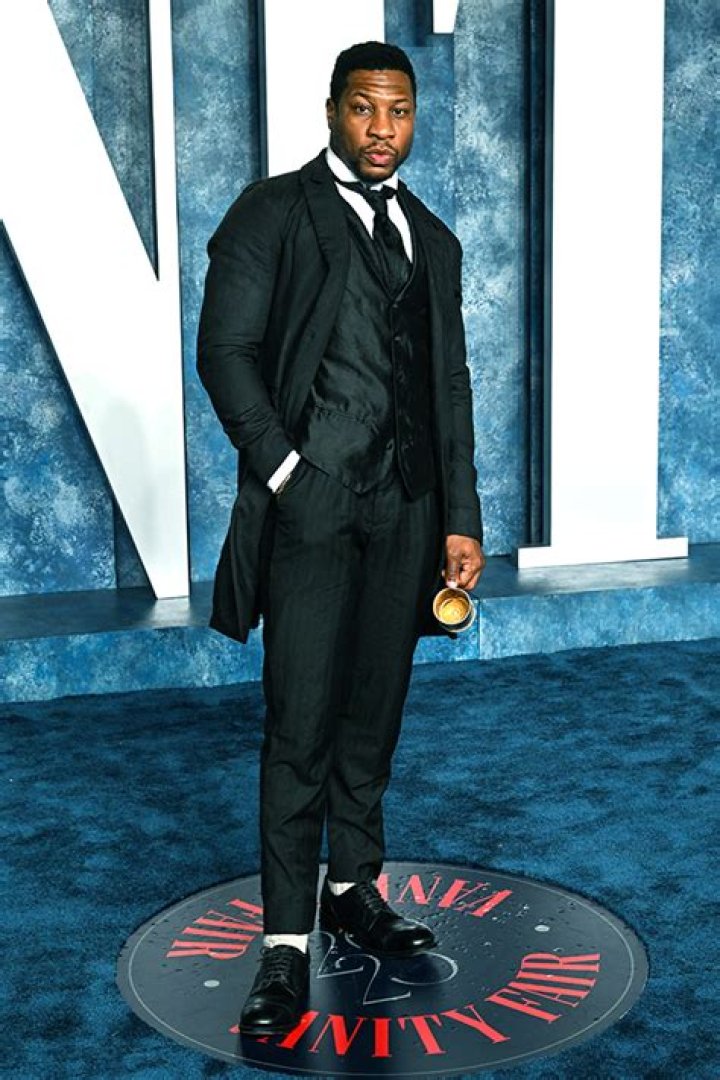 Jonathan Majors’ Text Messages With Alleged Victim Released – Hollywood Life