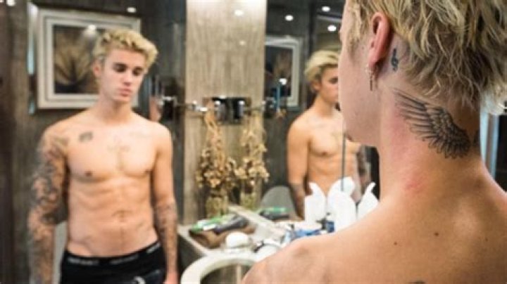 Justin Bieber Has Hickeys? Check Out The Red Marks On His Neck – Hollywood Life