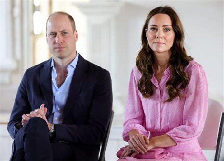 Kate Middleton & Prince William Marvel At Their First Joint Portrait In UK Museum: Photo