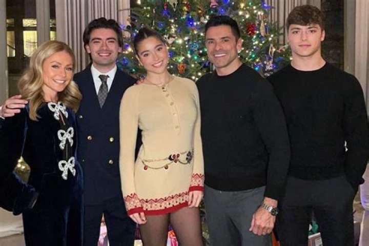 Kelly Ripa’s Son Michael Consuelos, 22, Gives A Thumbs Up After His Graduation In Sweet Pic