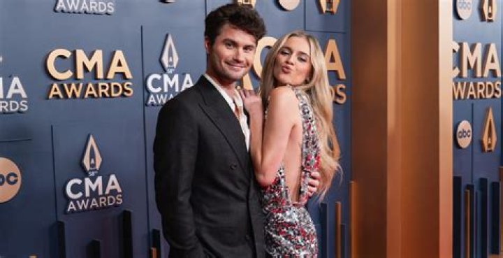 Kelsea Ballerini & Chase Stokes In Bed Together Amidst Romance – Hollywood Life