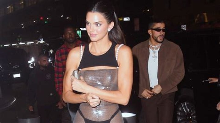 Kendall Jenner & Bad Bunny Seen On Vacation With Friends In New Video – Hollywood Life