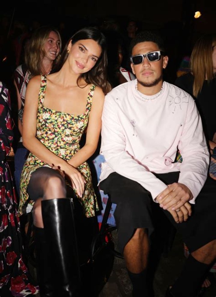 Kendall Jenner & Devin Booker Get Into Some Serious PDA On Romantic Beach Date — Pics