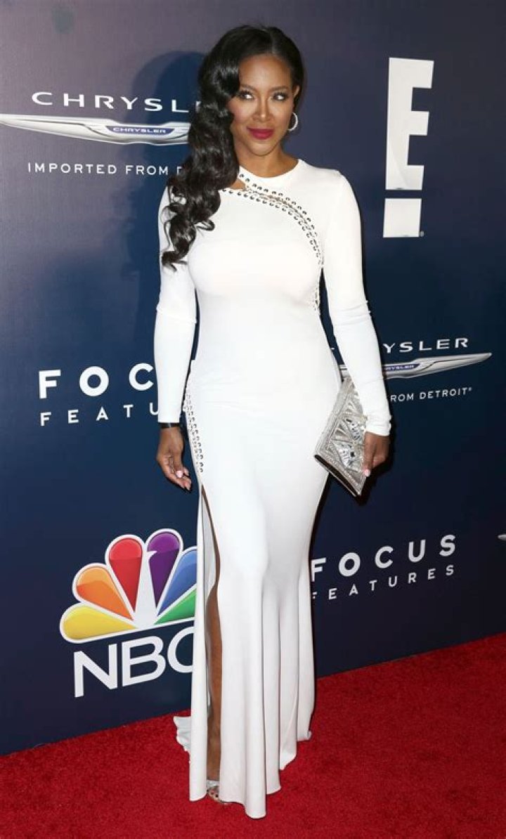 Kenya Moore — PICS – Hollywood Life