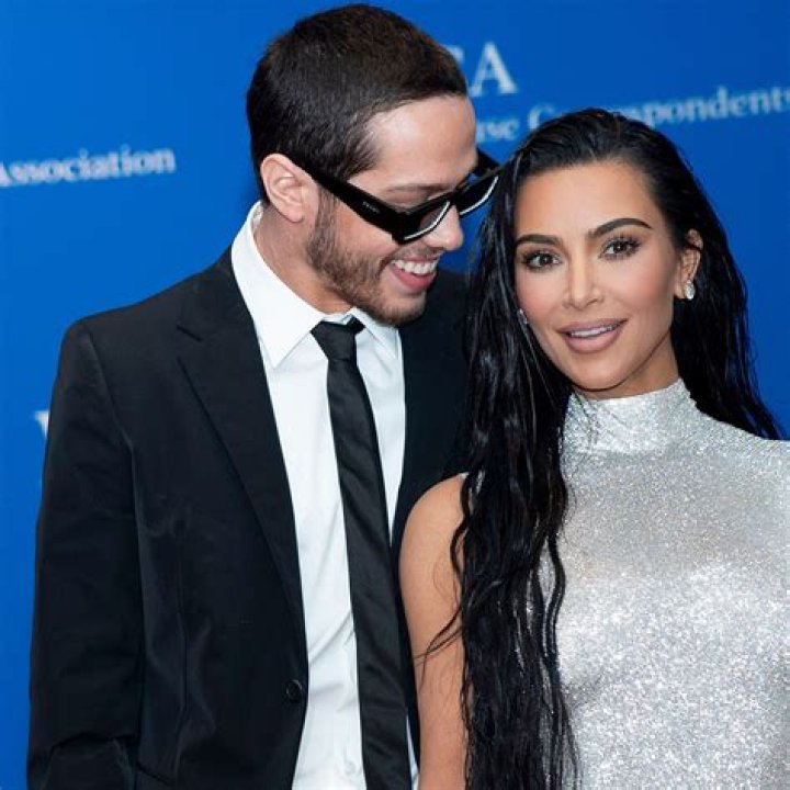 Kim Kardashian & Pete Davidson Arrive In LA Together After A Quick Trip To NYC: Photos