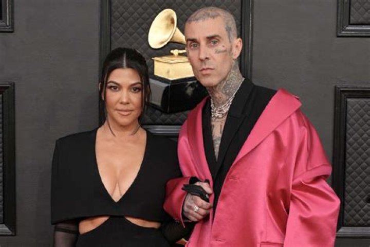 Kourtney Kardashian’s 6 Hottest Pics Heating Up Instagram In Summer 2020: Swimsuits & More