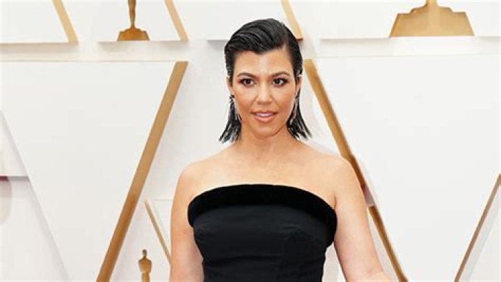 Kourtney Kardashian Shuts Down ‘Pressure’ to ‘Bounce Back’ From Her Postpartum Body