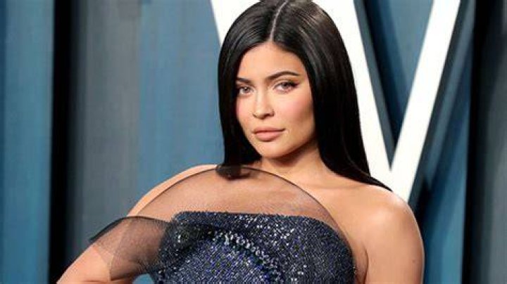 Kylie Jenner Shows Off Bag Collection On Instagram — Pics – Hollywood Life