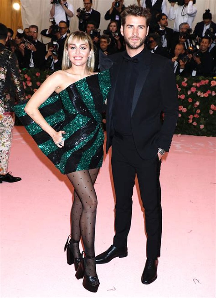 Liam Hemsworth Seen With Girlfriend After Miley Cyrus’ Song – Hollywood Life