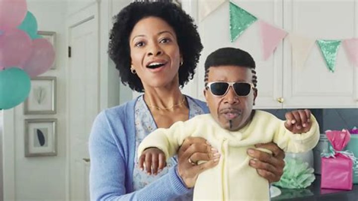 MC Hammer & Cheetos’ Super Bowl Ad Is About How ‘U Can’t Touch This’ – Hollywood Life