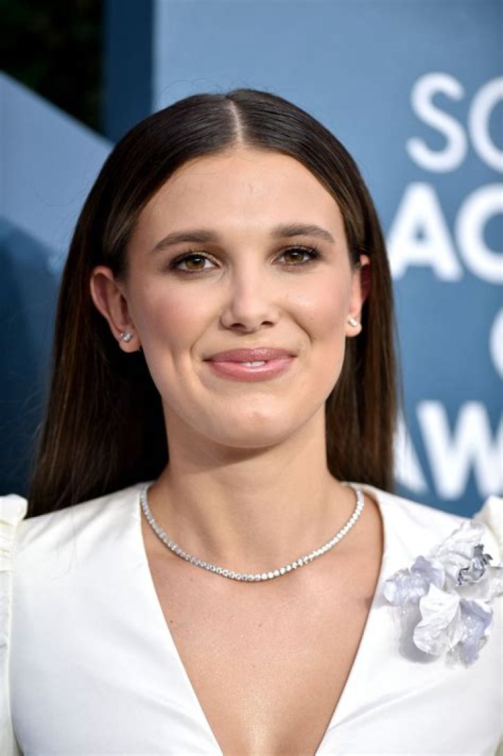 Millie Bobby Brown Cries After Fan Videos Her Without Permission – Hollywood Life
