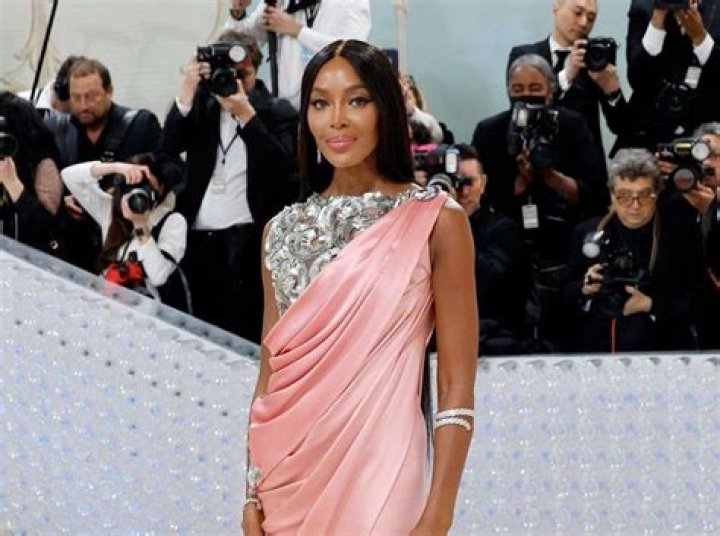 Naomi Campbell – Hollywood Life