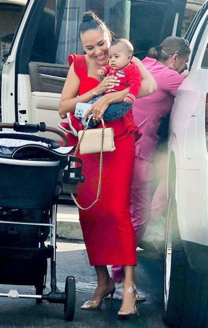 Nick Cannon Bonds With Bre Tiesi & Son Legendary On Valentine’s Day – Hollywood Life