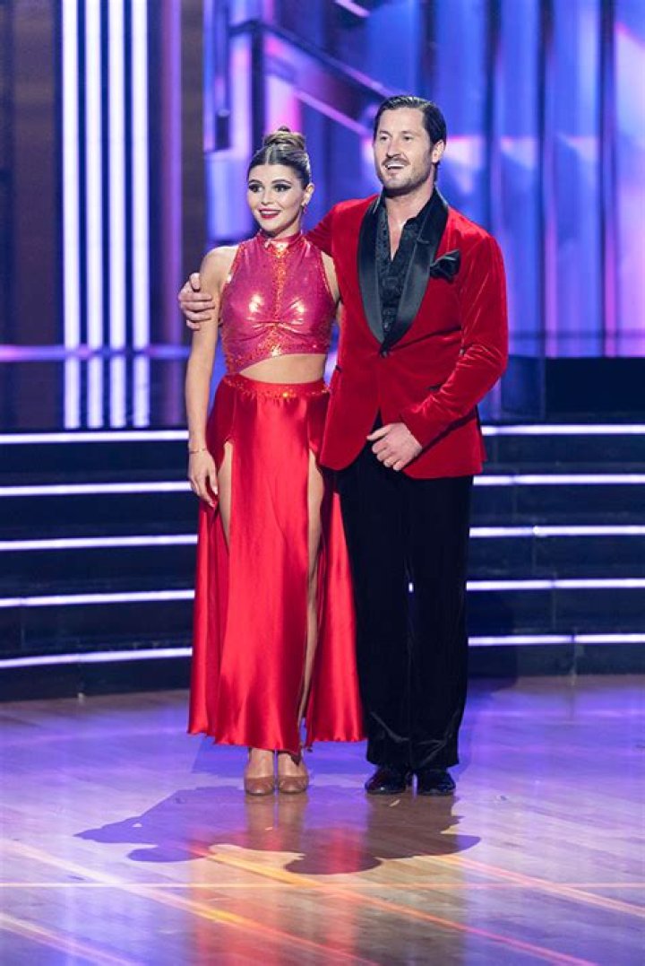 Olivia Jade Admits Val Chmerkovskiy Has Been Trying To ‘Recruit’ Her Mom Lori Loughlin For ‘DWTS’