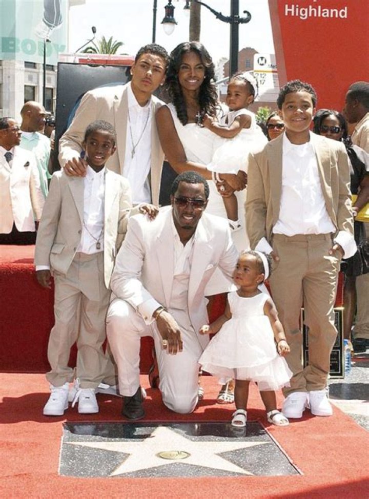 Photos Of The Family – Hollywood Life