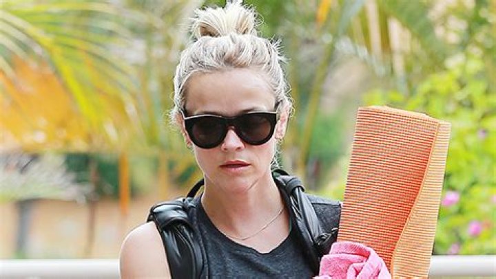 Pics of Celebs With Their Mats – Hollywood Life