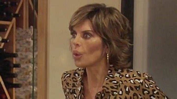‘RHOBH’: Lisa Rinna & Kim Richards Have Awkward Run-In 2 Years After Stuffed Bunny Feud