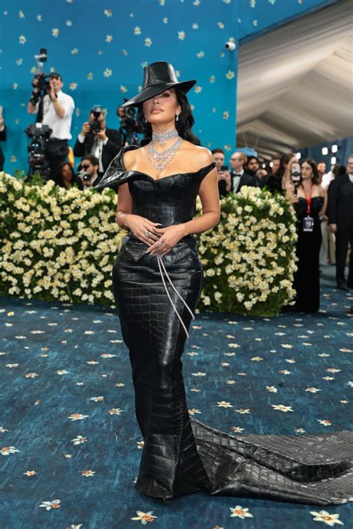 Rihanna Fans Slam Kim Kardashian For Copying RiRi’s Lingerie Line: ‘Of Course’ She’s Doing This