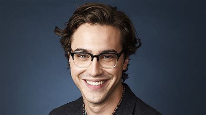 Ryan McCartan Celebrity Profile – Hollywood Life