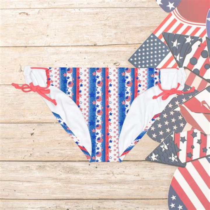 See Celebs Wearing Patriotic Swimwear – Hollywood Life