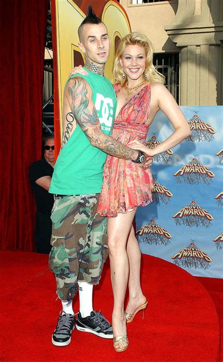 Shanna Moakler To Auction Off Ex Travis Barker’s Engagement Ring – Hollywood Life