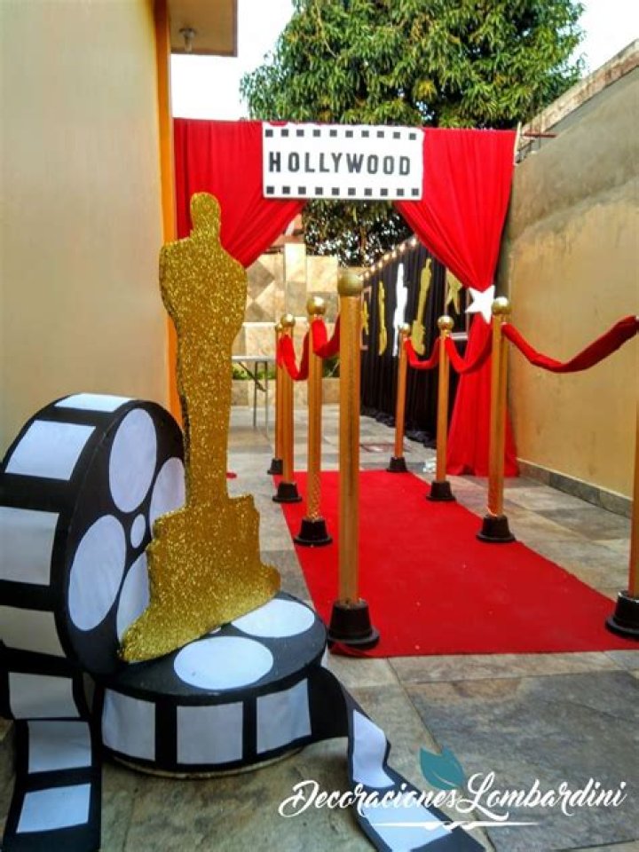 She Slays On Red Carpet & Stage – Hollywood Life